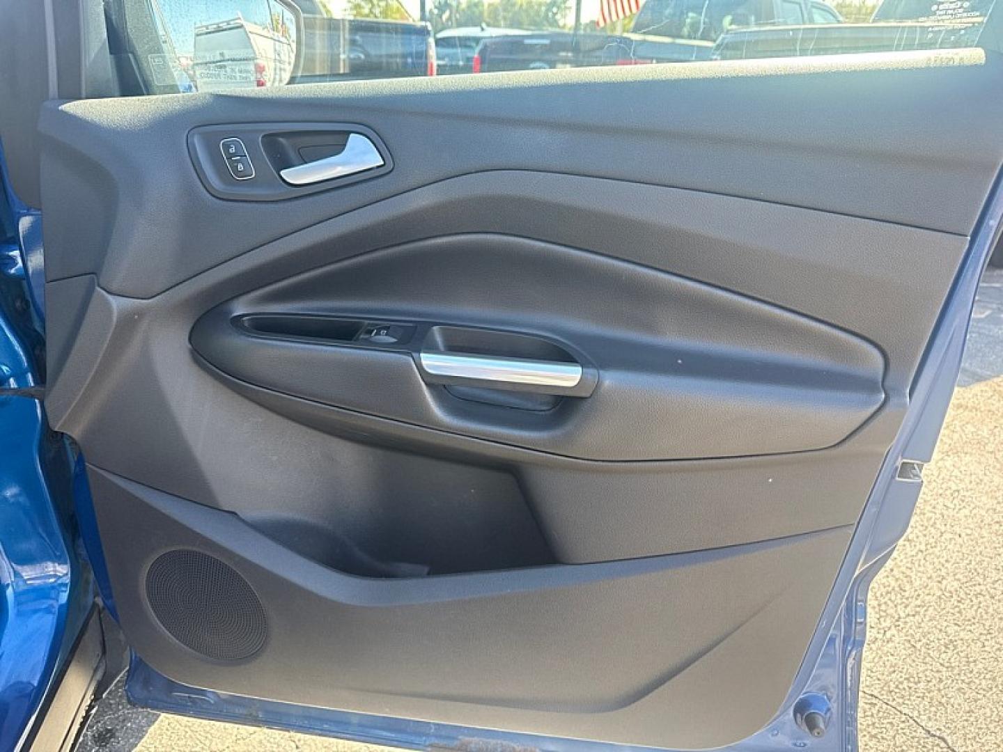 2017 BLUE /BLACK Ford Escape Titanium 4WD (1FMCU9J95HU) with an 2.0L L4 DOHC 16V engine, 6A transmission, located at 3304 Woodville Road, Northwood, OH, 43619, (419) 210-8019, 41.612694, -83.480743 - Your #1 Destination for Auto Loans and mdash;No Matter Your Credit!At our dealership, we believe everyone deserves the opportunity to drive their dream car and mdash;whether you have good credit, bad credit, or no credit at all. With a wide selection of hundreds of cars, trucks, and SUVs, you'll fin- Photo#14