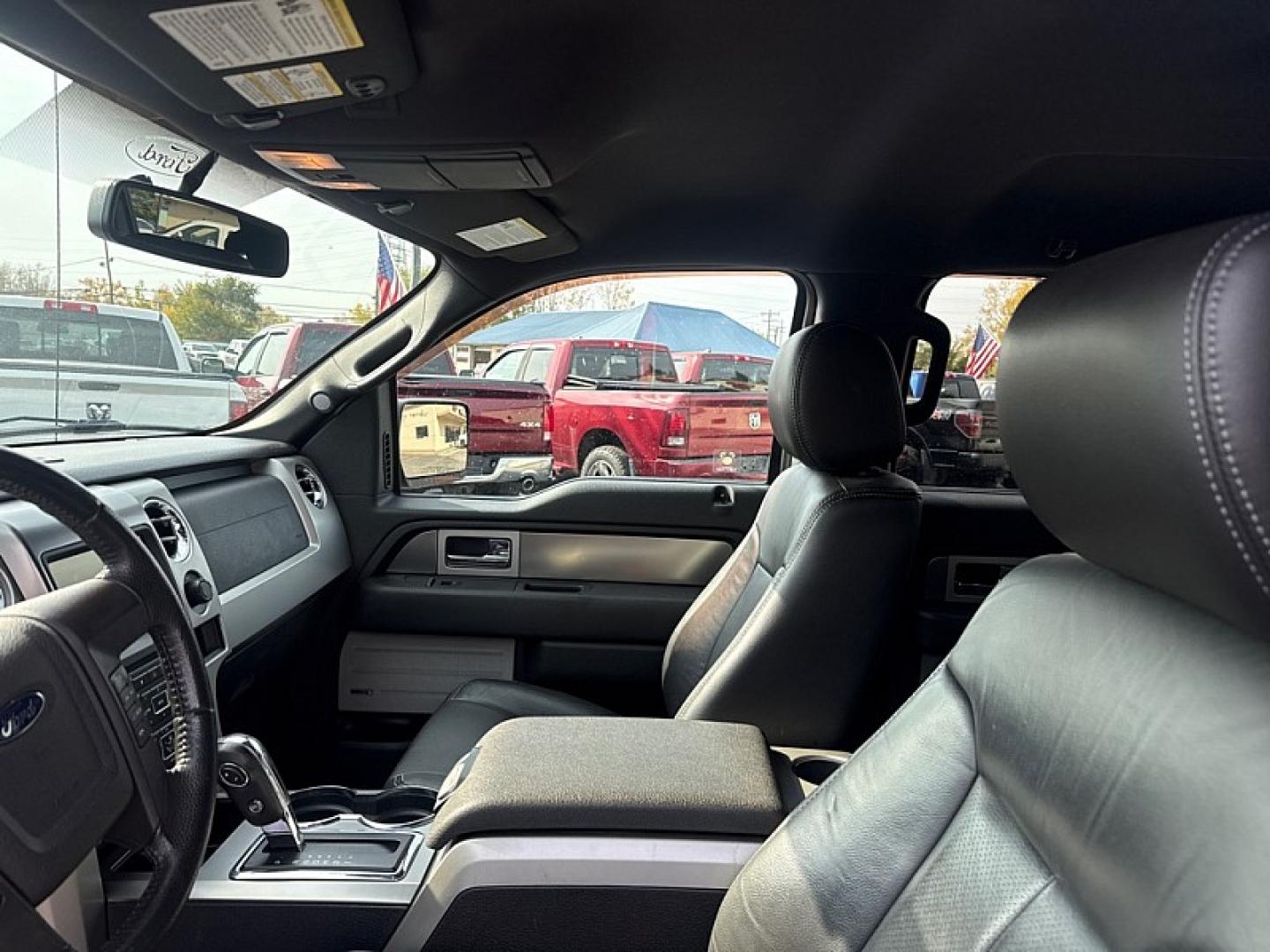 2013 GRAY /BLACK Ford F-150 XLT SuperCrew 6.5-ft. Bed 4WD (1FTFW1ET2DK) with an 3.5L V6 TURBO engine, 6-Speed Automatic transmission, located at 3304 Woodville Road, Northwood, OH, 43619, (419) 210-8019, 41.612694, -83.480743 - Your #1 Destination for Auto Loans and mdash;No Matter Your Credit!At our dealership, we believe everyone deserves the opportunity to drive their dream car and mdash;whether you have good credit, bad credit, or no credit at all. With a wide selection of hundreds of cars, trucks, and SUVs, you'll fin- Photo#9