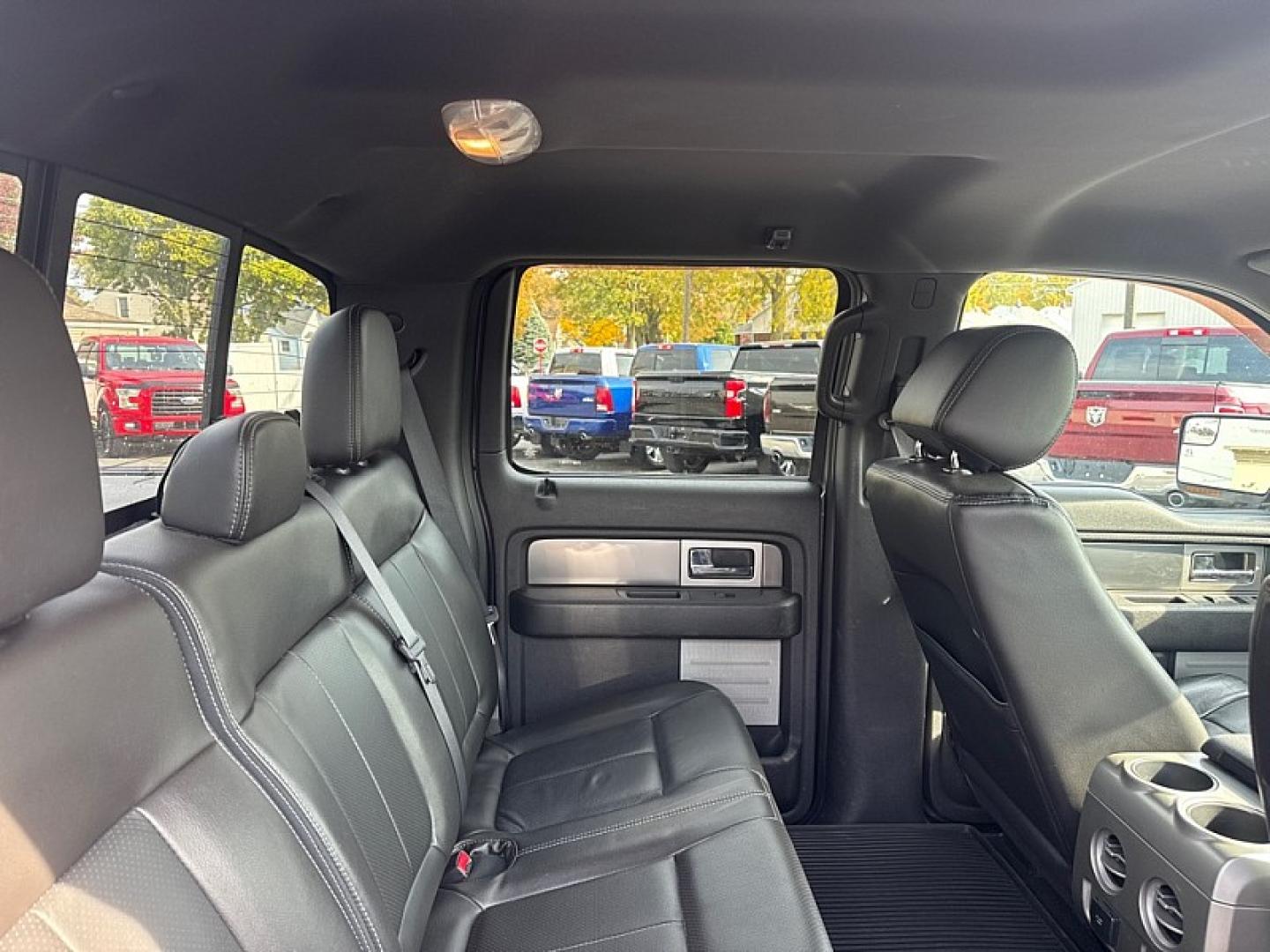 2013 GRAY /BLACK Ford F-150 XLT SuperCrew 6.5-ft. Bed 4WD (1FTFW1ET2DK) with an 3.5L V6 TURBO engine, 6-Speed Automatic transmission, located at 3304 Woodville Road, Northwood, OH, 43619, (419) 210-8019, 41.612694, -83.480743 - Your #1 Destination for Auto Loans and mdash;No Matter Your Credit!At our dealership, we believe everyone deserves the opportunity to drive their dream car and mdash;whether you have good credit, bad credit, or no credit at all. With a wide selection of hundreds of cars, trucks, and SUVs, you'll fin- Photo#13