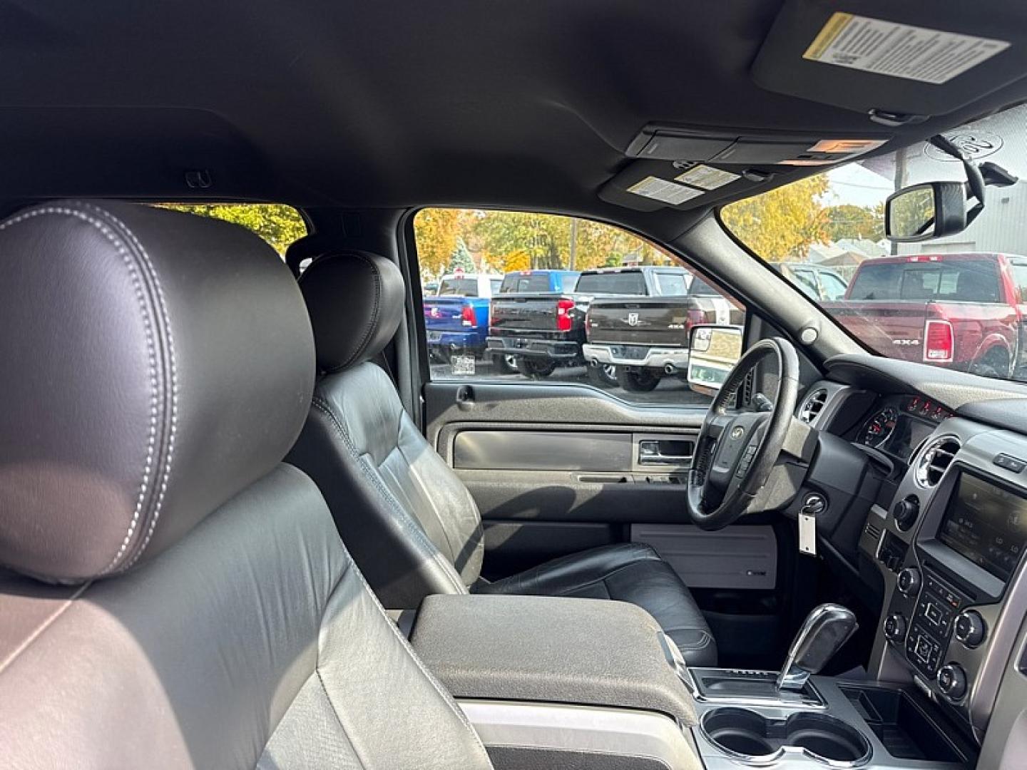 2013 GRAY /BLACK Ford F-150 XLT SuperCrew 6.5-ft. Bed 4WD (1FTFW1ET2DK) with an 3.5L V6 TURBO engine, 6-Speed Automatic transmission, located at 3304 Woodville Road, Northwood, OH, 43619, (419) 210-8019, 41.612694, -83.480743 - Your #1 Destination for Auto Loans and mdash;No Matter Your Credit!At our dealership, we believe everyone deserves the opportunity to drive their dream car and mdash;whether you have good credit, bad credit, or no credit at all. With a wide selection of hundreds of cars, trucks, and SUVs, you'll fin- Photo#15