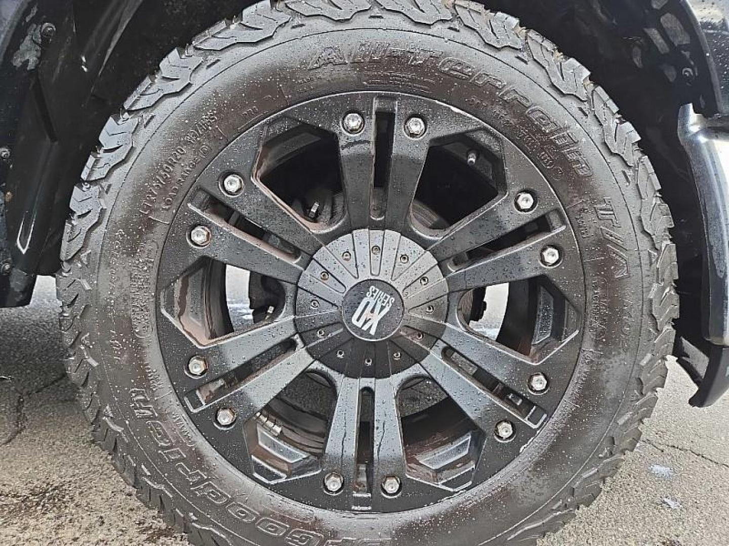 2015 BLACK /BLACK RAM 1500 Longhorn Crew Cab SWB 4WD (1C6RR7PTXFS) with an 5.7L V8 OHV 16V engine, 6-Speed Automatic transmission, located at 3304 Woodville Road, Northwood, OH, 43619, (419) 210-8019, 41.612694, -83.480743 - Photo#19