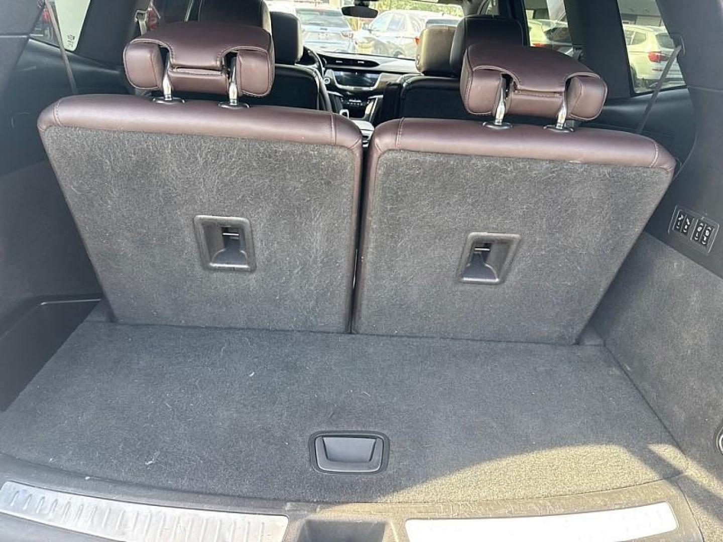 2020 White Cadillac XT6 Premium Luxury (1GYKPCRS7LZ) with an 3.6L V6 DOHC 24V engine, 9A transmission, located at 3304 Woodville Road, Northwood, OH, 43619, (419) 210-8019, 41.612694, -83.480743 - Your #1 Destination for Auto Loans and mdash;No Matter Your Credit!At our dealership, we believe everyone deserves the opportunity to drive their dream car and mdash;whether you have good credit, bad credit, or no credit at all. With a wide selection of hundreds of cars, trucks, and SUVs, you'll fin - Photo#13